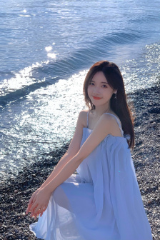 美月玲奈